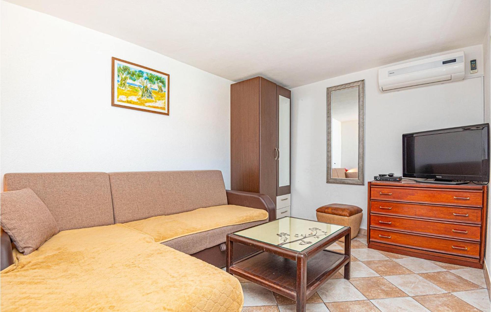Nice Home In Zatoglav With House Sea View Podglavica Ngoại thất bức ảnh